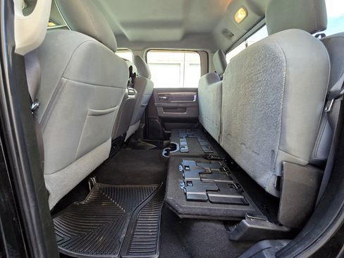 Used 2018 RAM 2500 Big Horn image 39