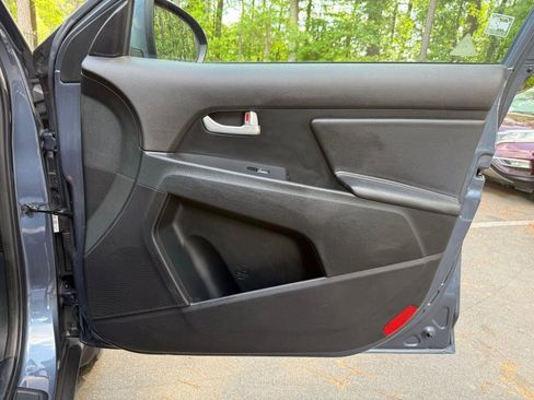 Used 2016 Kia Sportage LX FWD image 19