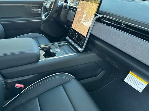 New 2026 GMC Sierra EV Elevation image 17