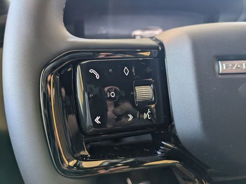 New 2026 Land Rover Range Rover Evoque S AWD/4WD image 16