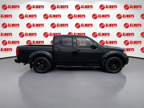 Used 2021 Nissan Frontier SV w/ Midnight Edition Floor Mats image 4