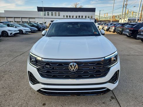 New 2026 Volkswagen Atlas Cross Sport SEL Premium R-Line image 10