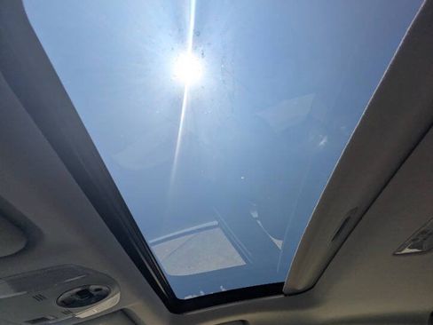 Used 2014 Toyota Prius Four w/ Solar Roof Package FWD image 15