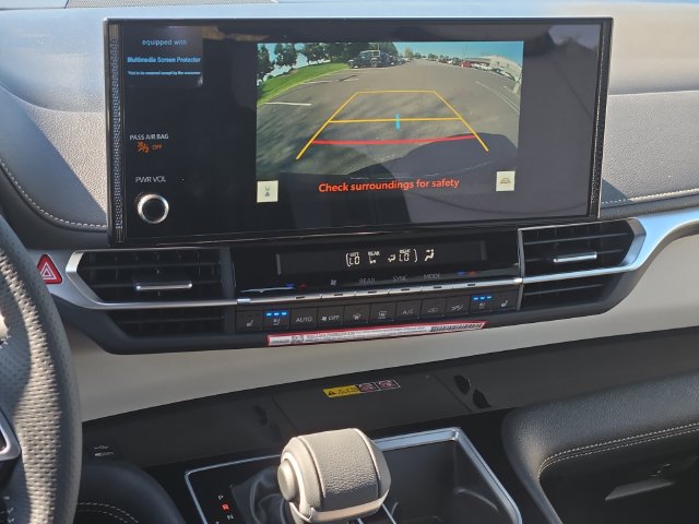 Certified 2026 Toyota Sienna Limited FWD image 22