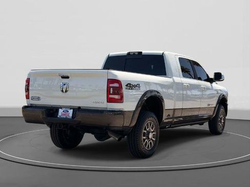 Used 2022 RAM 2500 Limited AWD/4WD image 5