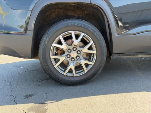 Used 2020 GMC Acadia SLE FWD image 7