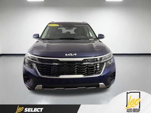 Used 2024 Kia Seltos EX AWD/4WD image 2