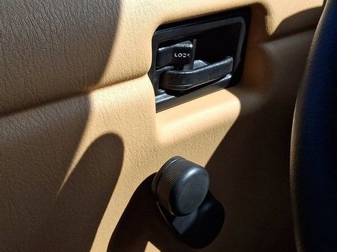 Used 1998 Jeep Wrangler Sahara AWD/4WD image 28