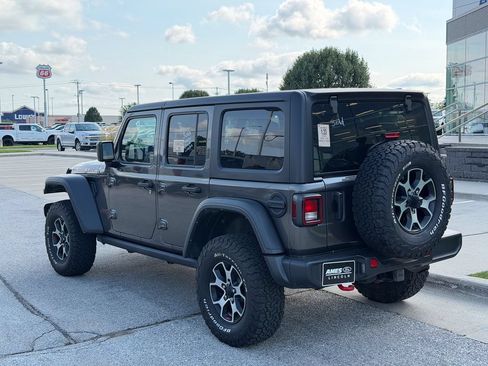 Used 2023 Jeep Wrangler Unlimited Rubicon w/ Dual Top Group AWD/4WD image 4