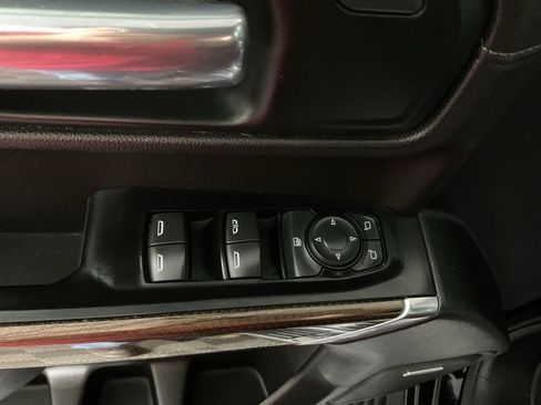Used 2019 Chevrolet Silverado 1500 RST w/ True North Edition AWD/4WD image 18