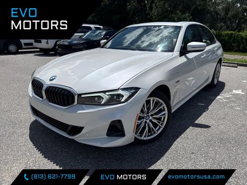 Used 2023 BMW 330e w/ Premium Package RWD image 1