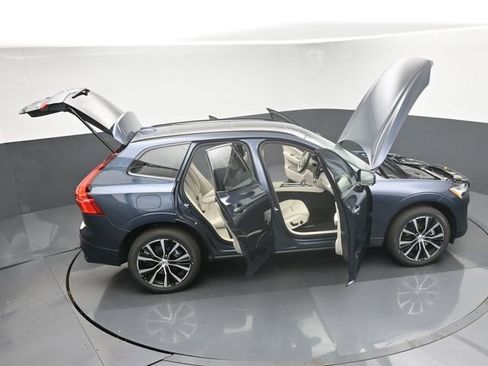 Used 2025 Volvo XC60 B5 Plus w/ Protection Package Premier image 45