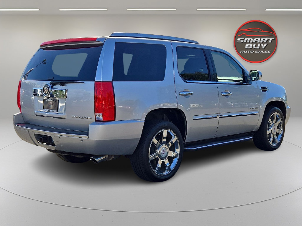 Used 2014 Cadillac Escalade Luxury RWD image 5