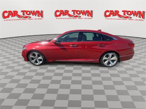 Used 2018 Honda Accord Touring image 5