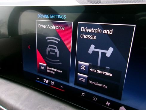 Used 2024 BMW X7 M60i w/ Executive Package image 34