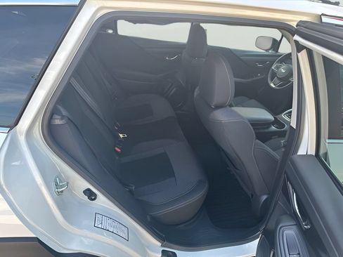 Used 2025 Subaru Outback Premium AWD/4WD image 24