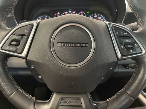 Used 2017 Chevrolet Camaro SS image 15