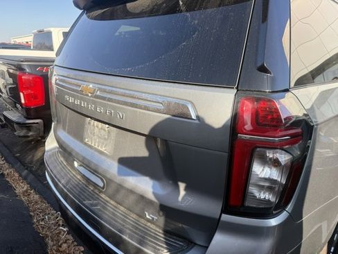 Used 2023 Chevrolet Suburban LT image 9