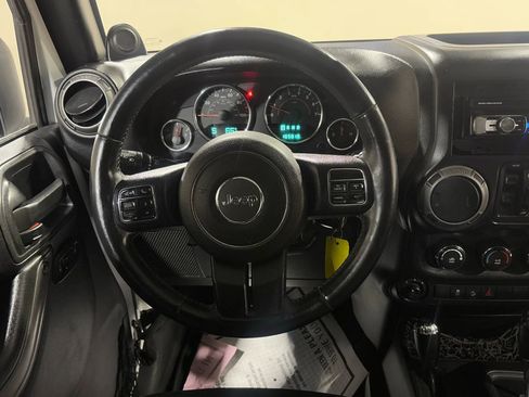 Used 2013 Jeep Wrangler Unlimited Sport AWD/4WD image 12