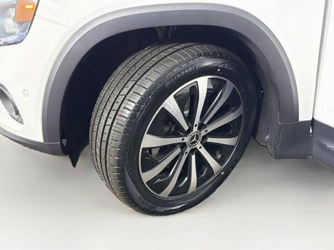 Used 2023 Mercedes-Benz GLB 250 4MATIC image 36