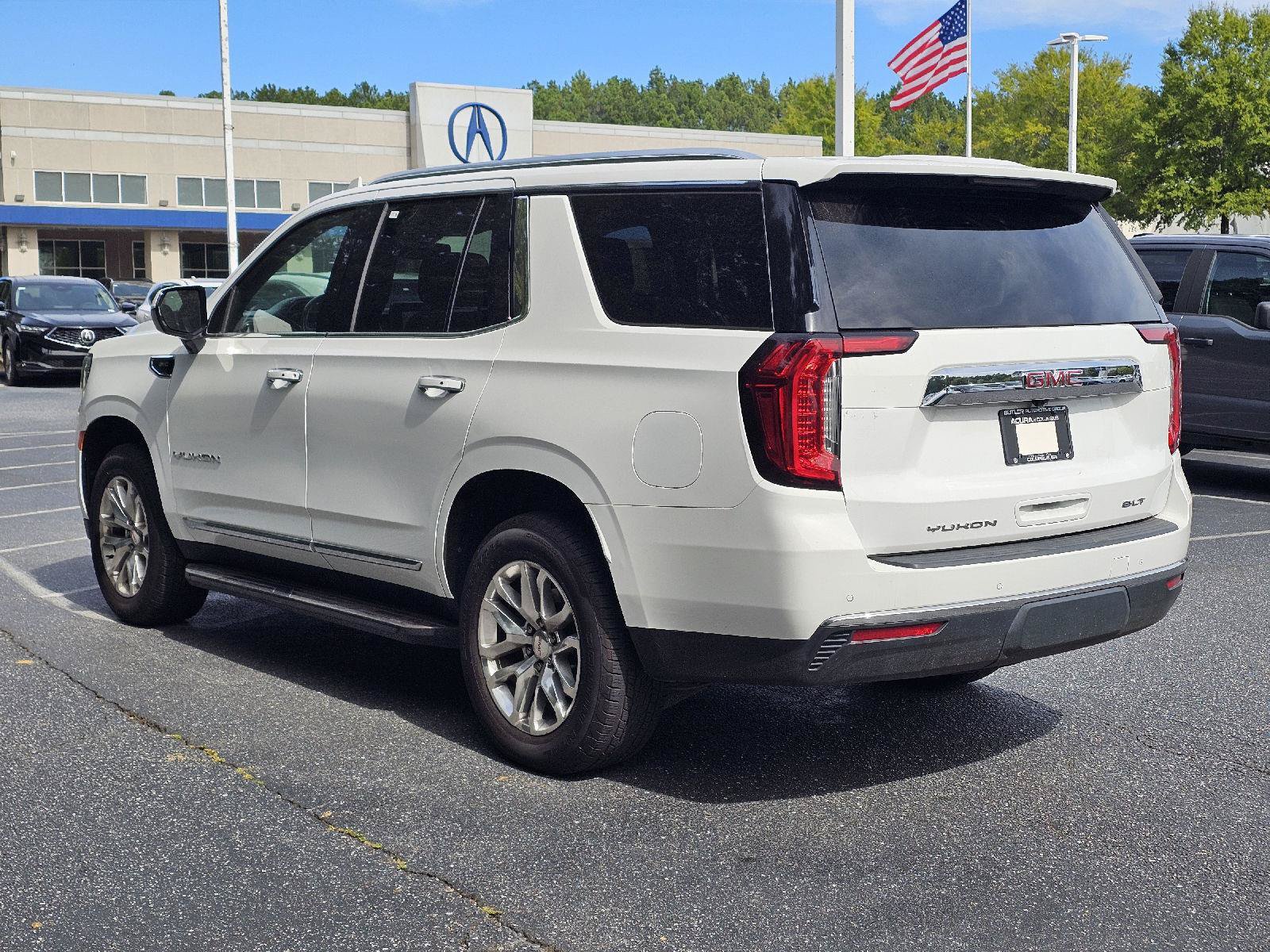 Used 2023 GMC Yukon SLT RWD image 12