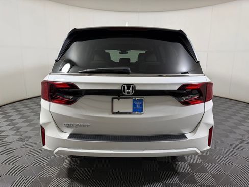 New 2026 Honda Odyssey EX-L image 7