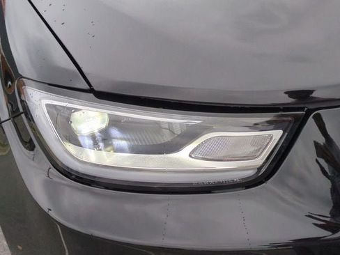 New 2026 Chrysler Pacifica Pinnacle w/ Trailer Tow Group FWD image 10