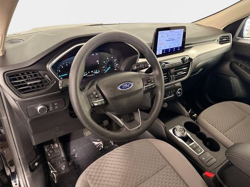 Used 2020 Ford Escape SE FWD image 10