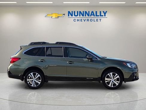 Used 2018 Subaru Outback 2.5i Limited image 6
