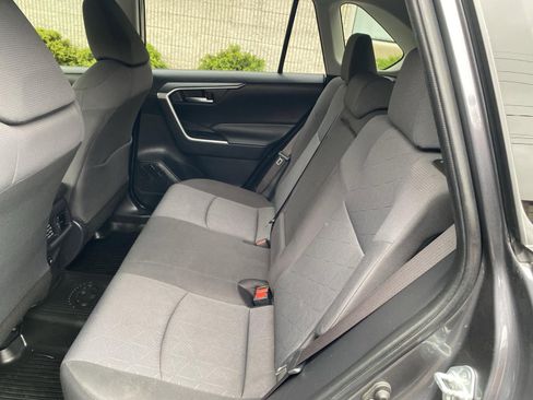 Used 2019 Toyota RAV4 XLE w/ All Weather Liner Package AWD/4WD image 19