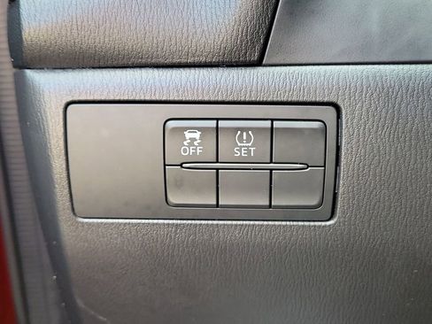 Used 2014 MAZDA MAZDA3 i Sport image 21