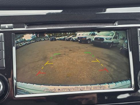 Used 2022 Nissan Rogue Sport S image 13