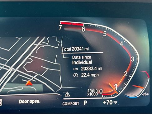 Certified 2023 BMW Z4 sDrive30i w/ Shadowloine Package image 12
