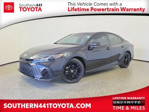 Used 2025 Toyota Camry SE w/ Multimedia Upgrade Package FWD image 1