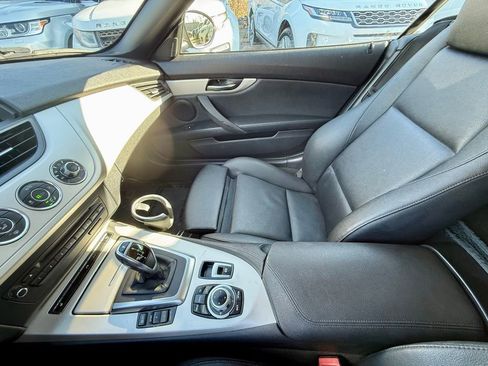 Used 2015 BMW Z4 sDrive28i RWD image 17