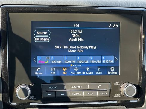 Used 2024 Nissan Frontier SV image 14