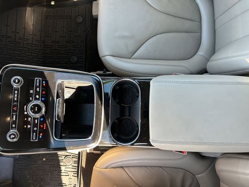 Certified 2021 Lincoln Nautilus Reserve image 14