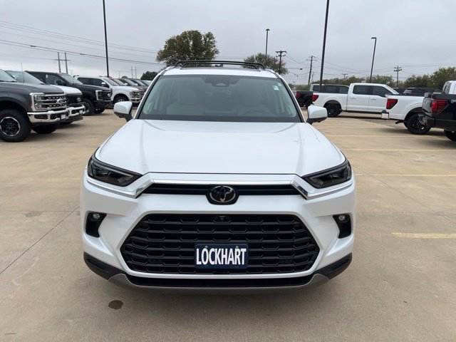 Used 2026 Toyota Grand Highlander FWD image 3