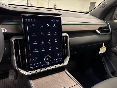 New 2026 GMC Acadia Denali w/ Super Cruise Package image 34