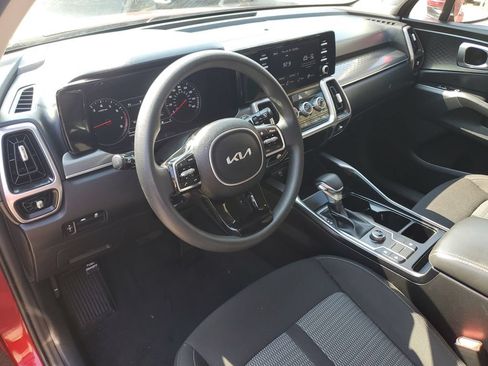 Certified 2023 Kia Sorento LX AWD/4WD image 8
