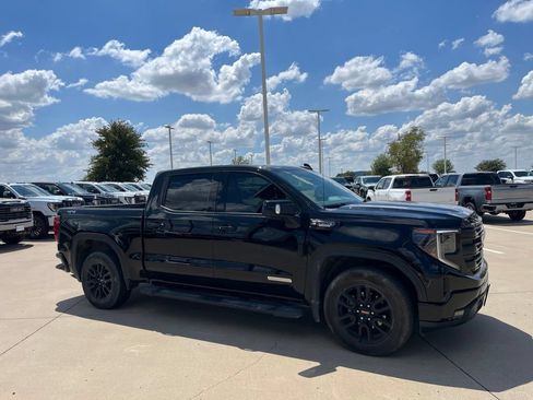 Used 2023 GMC Sierra 1500 Elevation w/ Elevation Premium Package AWD/4WD image 7