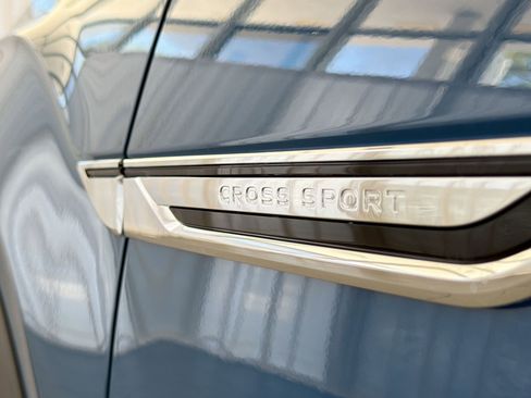 New 2026 Volkswagen Atlas Cross Sport SE AWD/4WD image 36