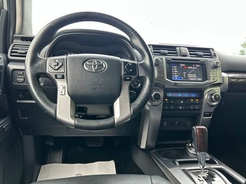 Used 2018 Toyota 4Runner Limited AWD/4WD image 32