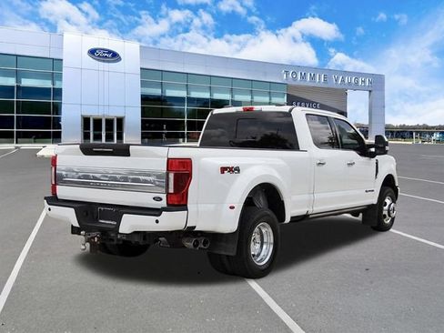 Used 2022 Ford F350 Platinum w/ FX4 Off-Road Package AWD/4WD image 4