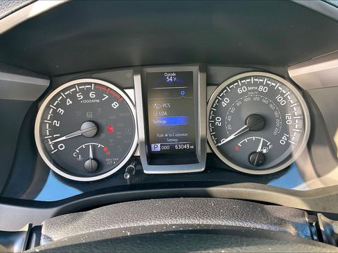 Used 2022 Toyota Tacoma SR5 image 25