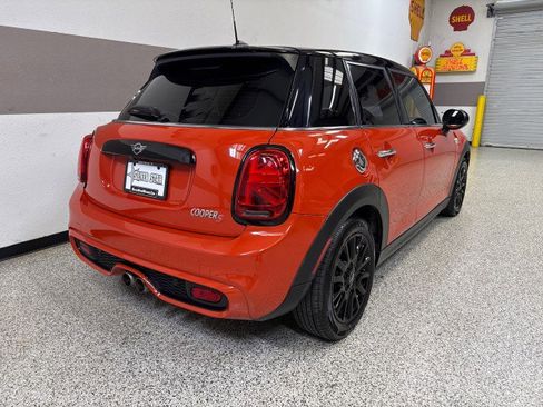 Used 2019 MINI Cooper S w/ Premium Package image 47