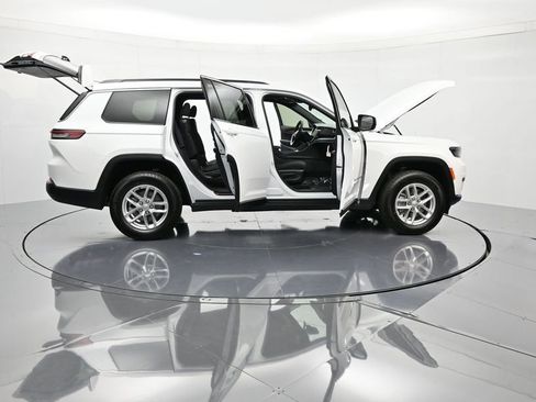 New 2025 Jeep Grand Cherokee L Laredo image 50