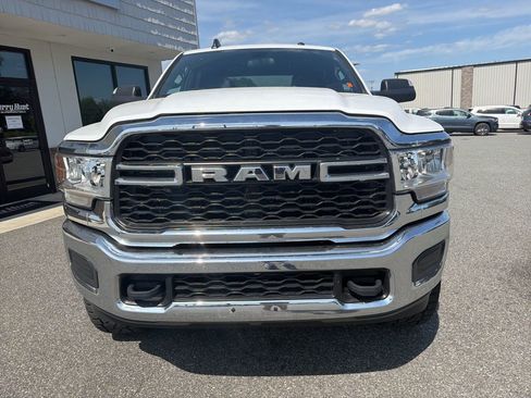 Used 2022 RAM 2500 Tradesman w/ Chrome Appearance Group image 10