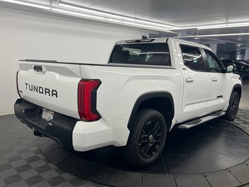 Used 2024 Toyota Tundra Limited AWD/4WD image 4