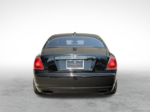 Certified 2018 Rolls-Royce Ghost RWD image 9